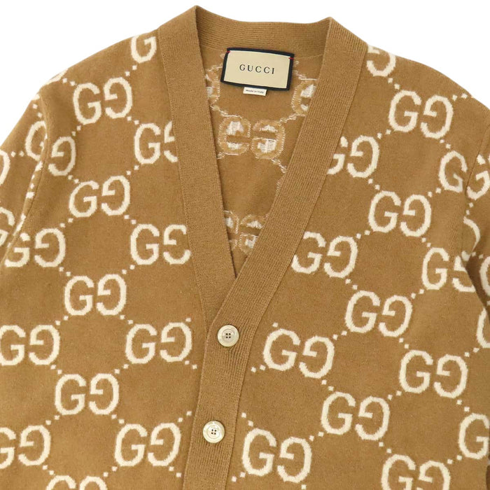 GUCCI 
ロゴ 総柄 Vネック 
GG カーディガン