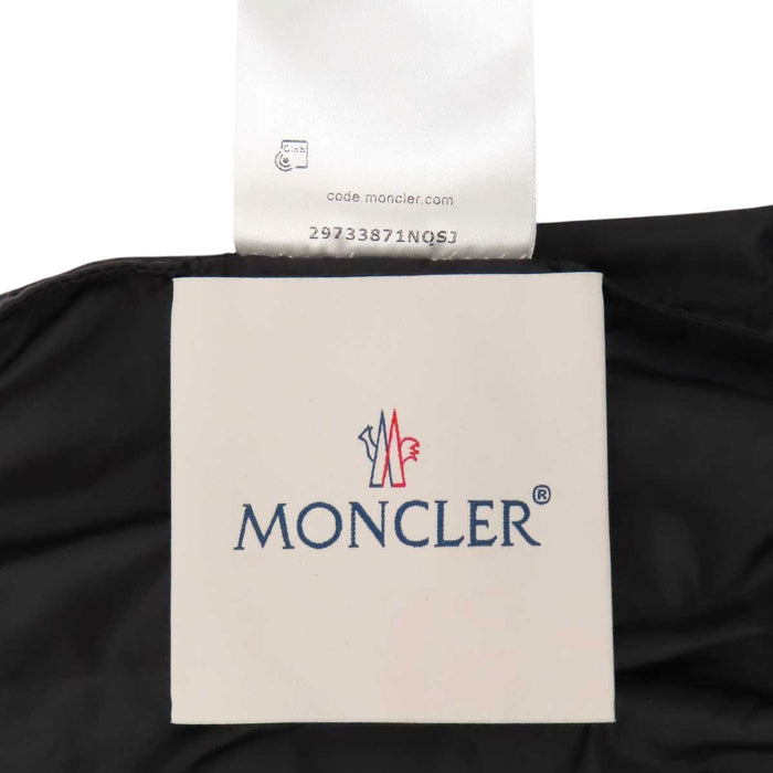 MONCLER 
ワッペン フード 2025年製 
CURTON ナイロン ジャケット