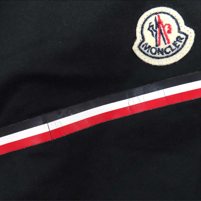 MONCLER 
ロゴ ワッペン スウェット フーディ コットン 
MAGLIA CARDIGAN ジップアップ パーカー