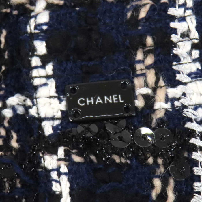 CHANEL 
04A スパンコール ラメ 
ロゴ ツイード ノーカラー ジャケット