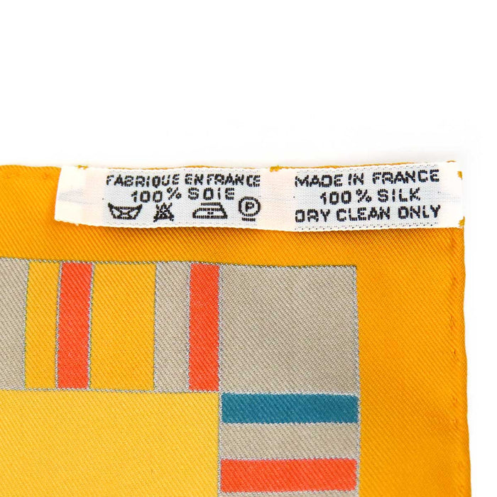 HERMES 
スカーフ 大判 シルク 
カレ 90 PRIERES AU VENT 風の中の祈り