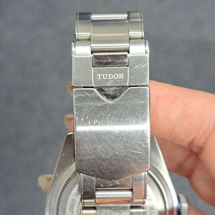 【VENTES EN GROS】
TUDOR 
79230B 
Heritage Black Bay 
Boîte　garantie　3 maillons