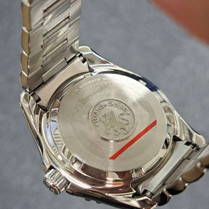 【WHOLESALES】
SEIKO 
SBGA071 
グランドセイコー　スプリングドライブ 
箱　ギャランティ