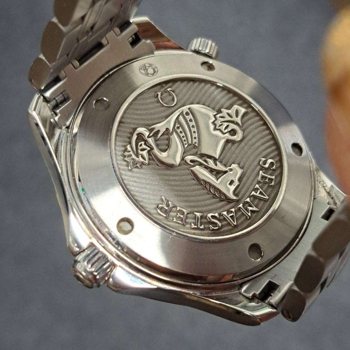 【WHOLESALES】
OMEGA 
212.30.41.20.03.001 
Seamaster Professional 
Box (inner box deteriorated) Guarantee Pictograms Links ×4