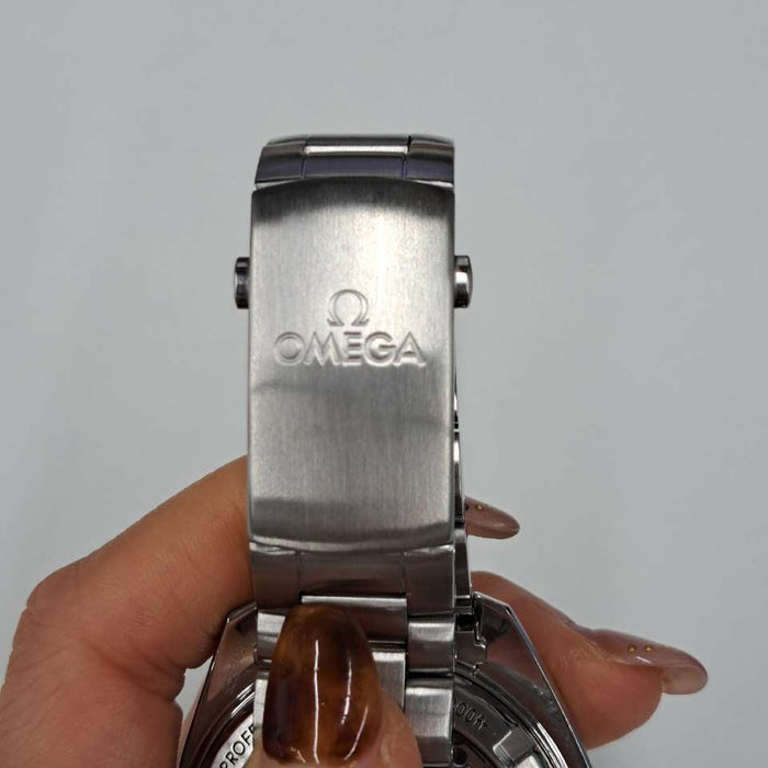 【WHOLESALES】
OMEGA 
232.30.42.21.01.002 
Seamaster Planet Ocean 
Garantie, pictogrammes