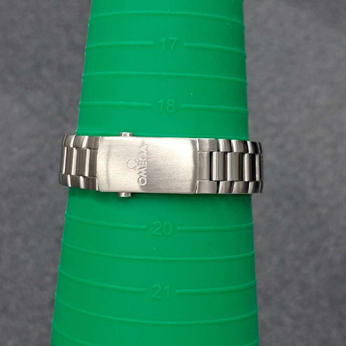 【WHOLESALES】
OMEGA 
232.30.42.21.01.002 
Seamaster Planet Ocean 
Garantie, pictogrammes