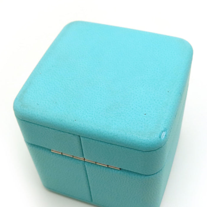 TIFFANY&Co. 
ダブルリングケース内箱