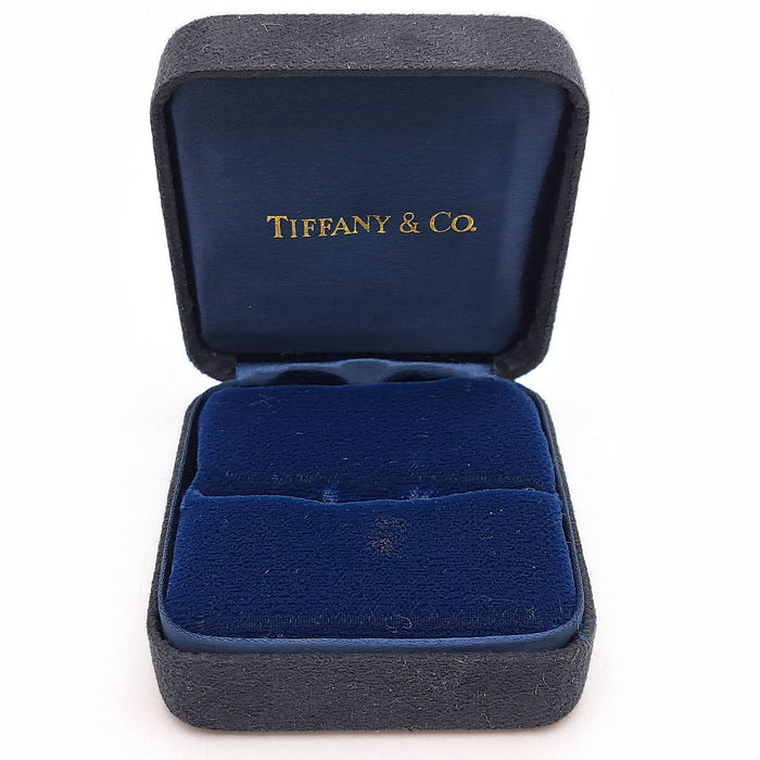 蒂芙尼公司 
戒指盒内盒