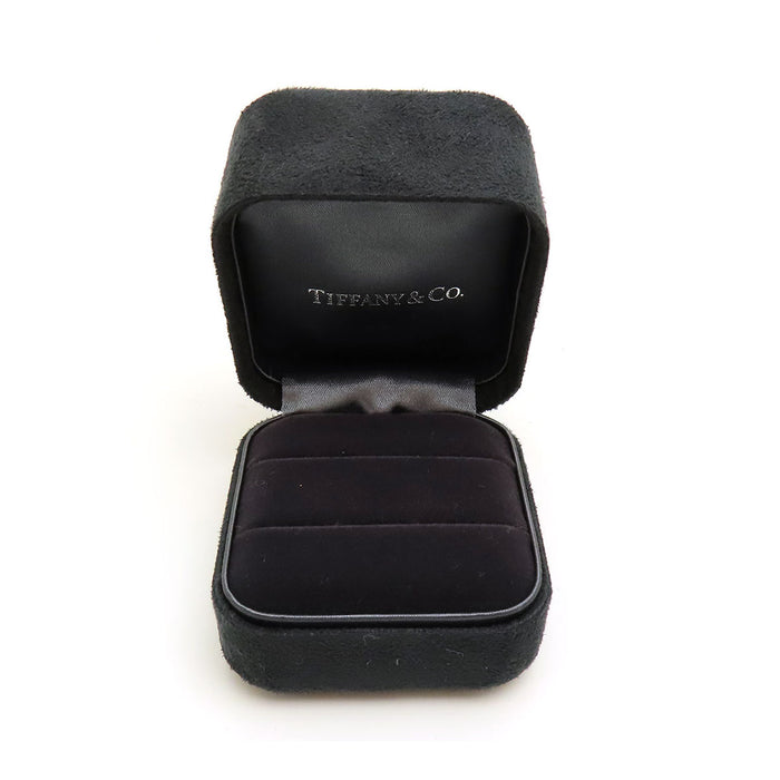 TIFFANY&Co. 
Boîte intérieure à double anneau